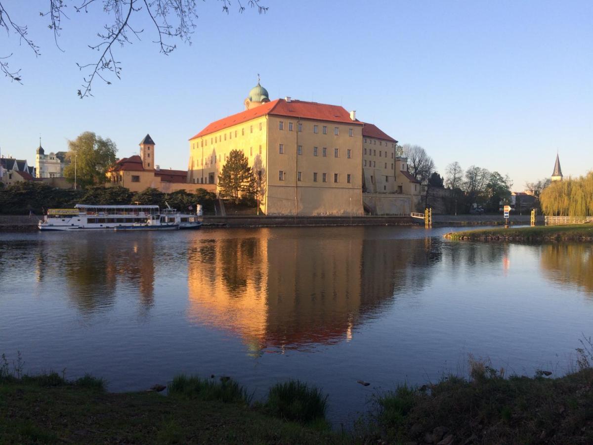 Zahradni Domek V Podebradech Poděbrady Esterno foto